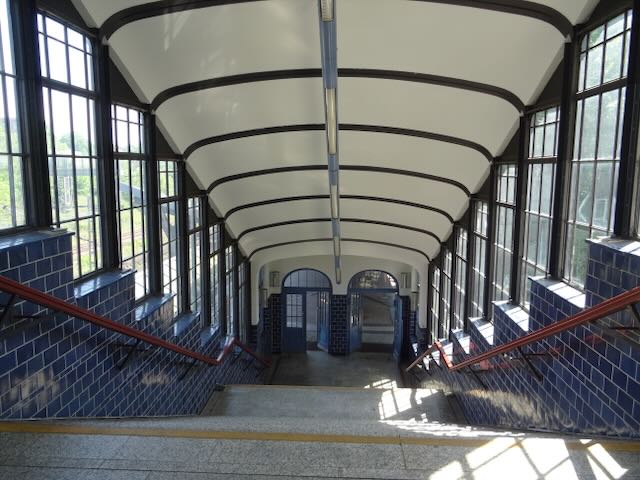 ヘーア通り駅