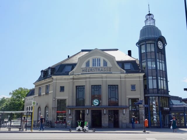 ヘーア通り駅