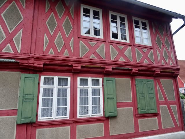 ハーフティンバー様式の家