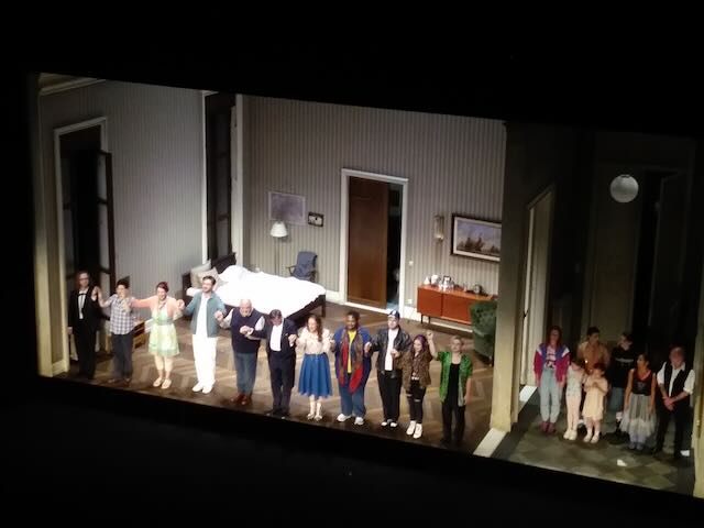 無口な女カーテンコール