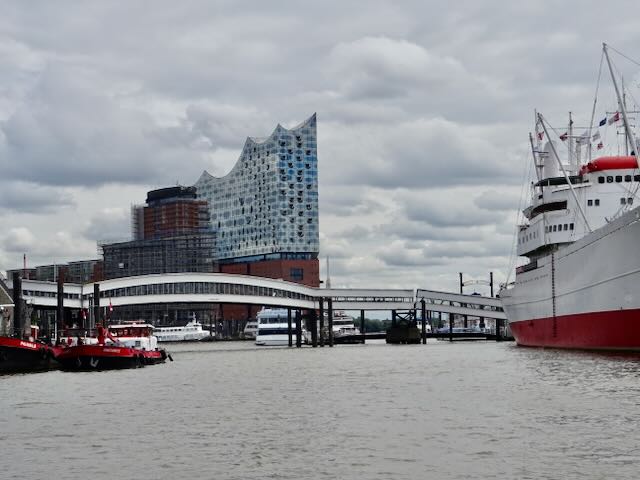 港のコンサートホール