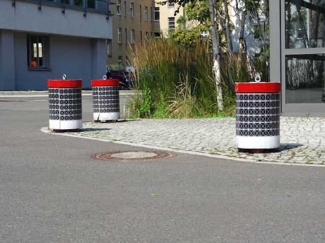 道路ブロックのソーラーパネル